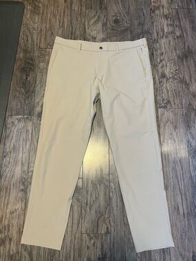 lululemon Men's Khaki Stretch Chinos - Light Tan
